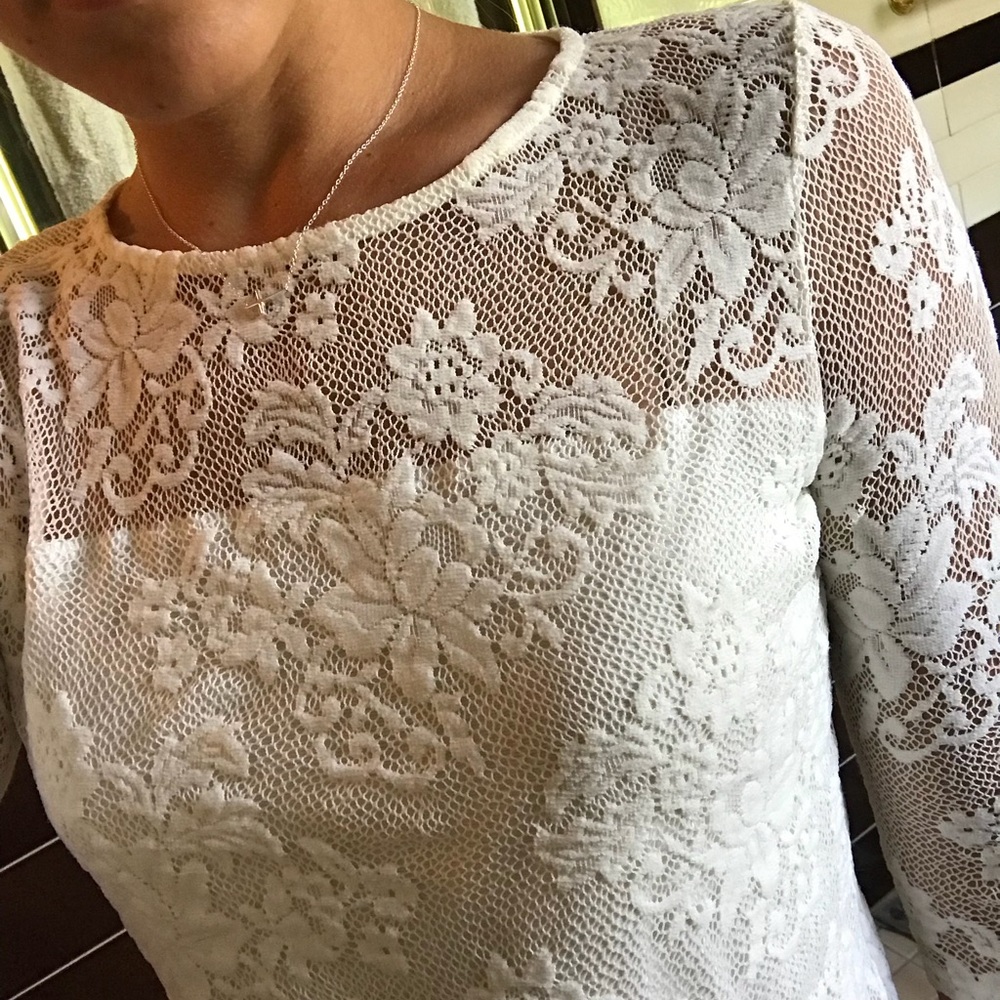 Lacy 3/4 sleeve top